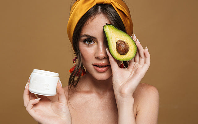 7 manieren waarop avocado-olie gunstig kan zijn voor de huid