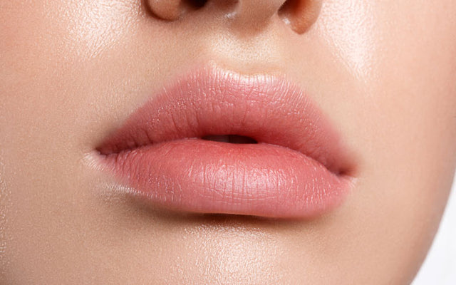 10 beste manieren om natuurlijk roze lippen te bereiken