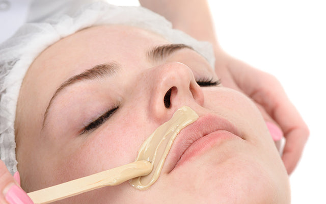 Bijwerkingen van Facial Waxing: Preventie &belangrijke tips